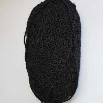 Пряжа для ковровой вышивки DMC Knitty 4 &mdash; 965 (черный) knitty-4-965 фото